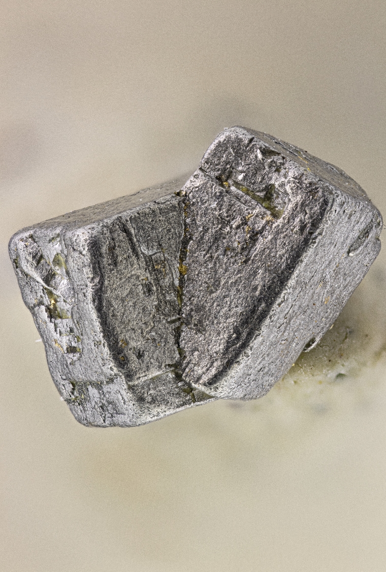 Isoferroplatinum