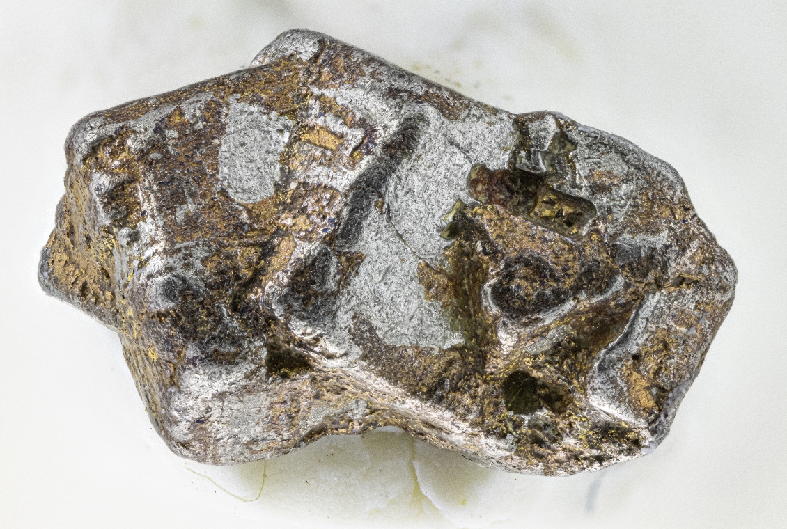 Zvyagintsevite On Isoferroplatinum