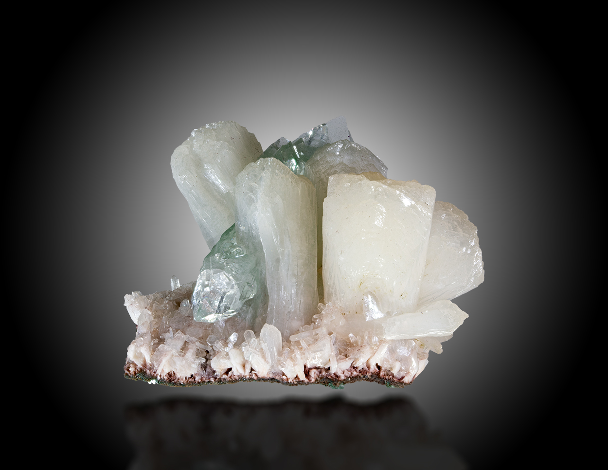 Apophyllite Stilbite & Heulandite