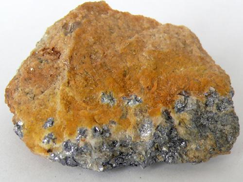 Ferrimolybdite & Molybdite