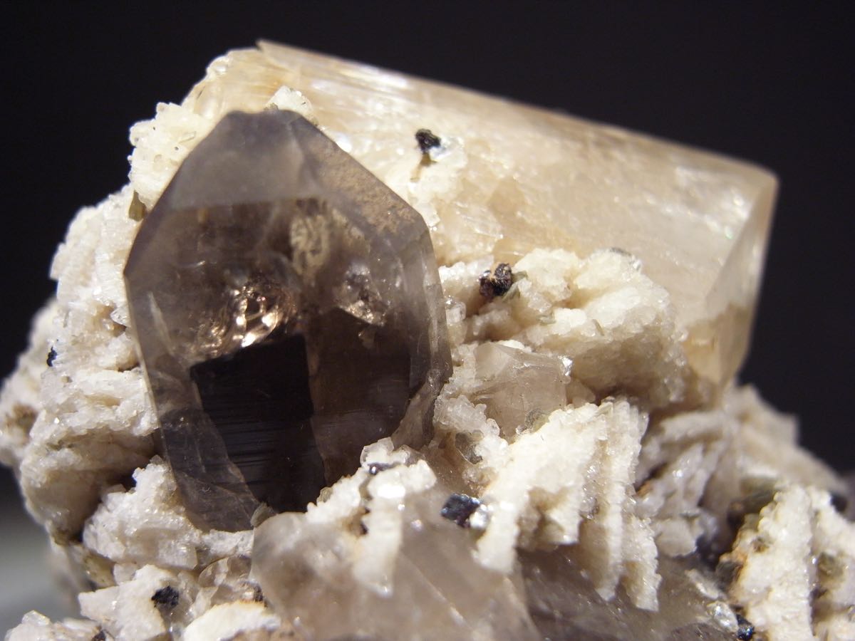 Topaz Quartz & Albite