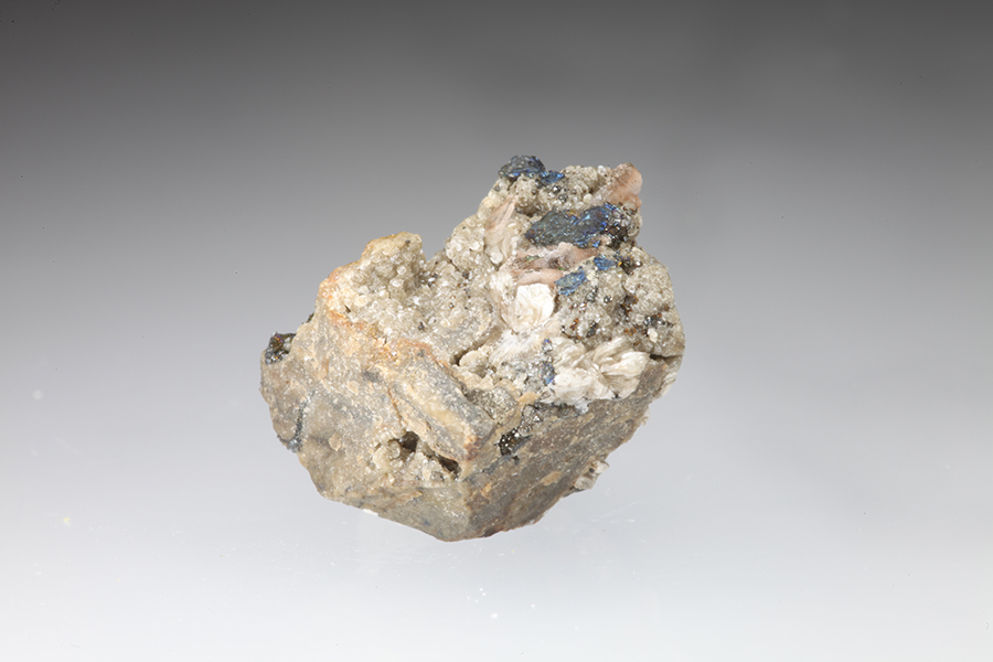 Kaolinite Baryte Covellite & Pyrite