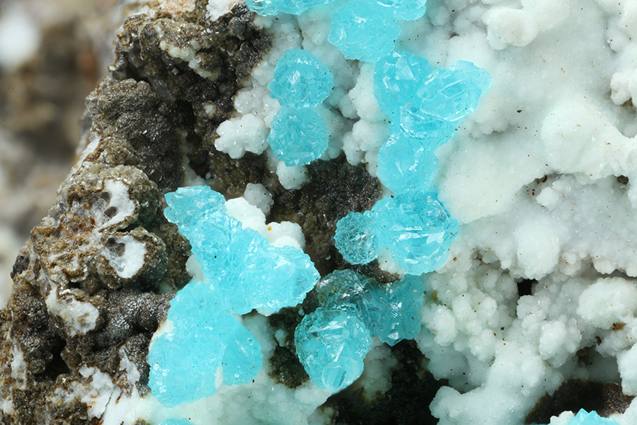Alumino Adamite