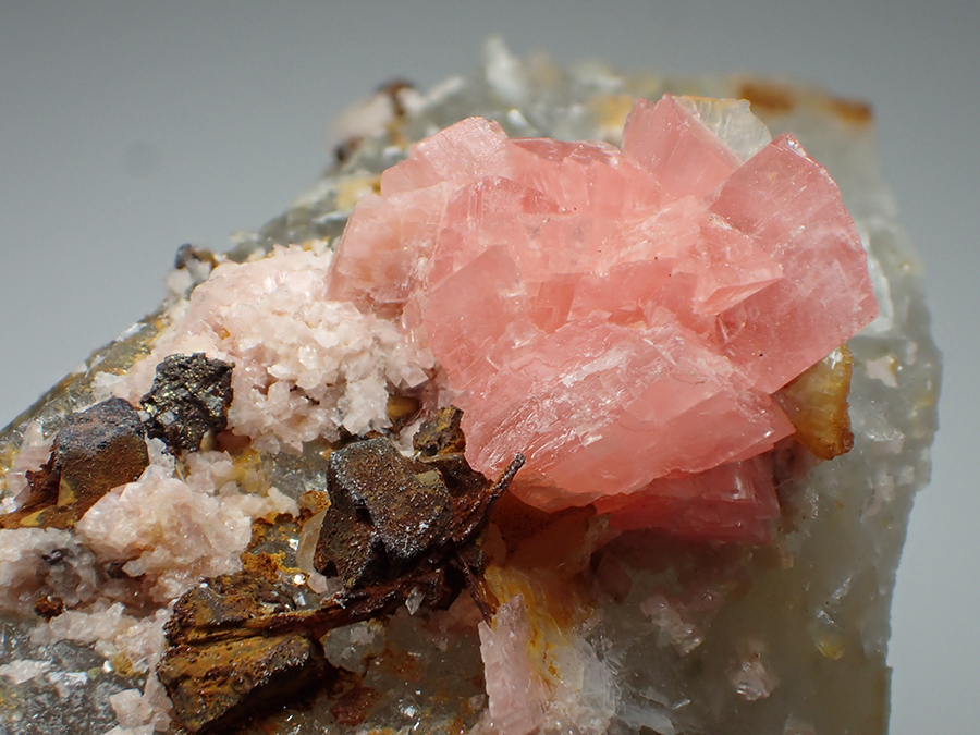 Rhodochrosite & Bertrandite & Pyrite