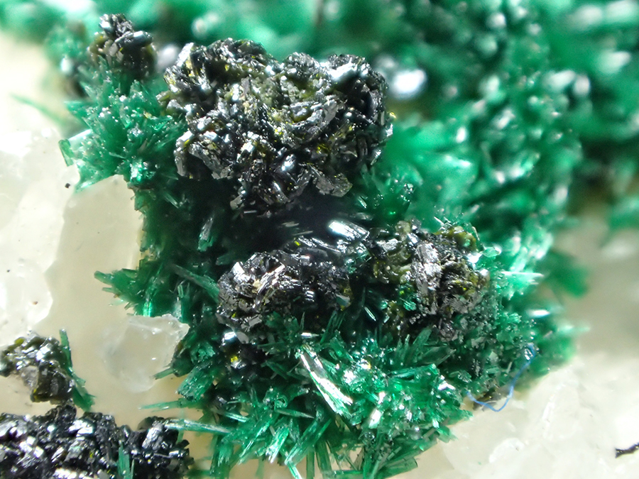 Vésigniéite & Malachite