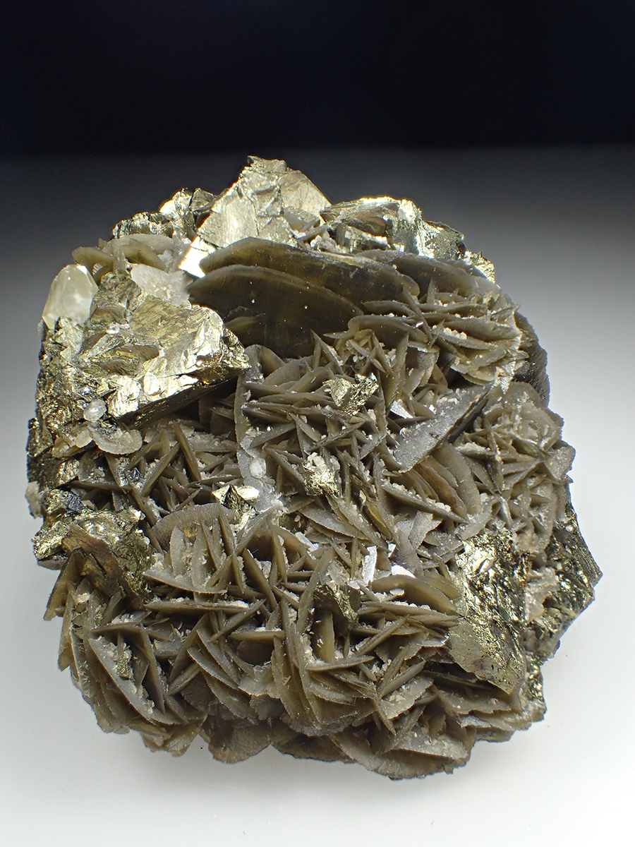 Siderite & Chalcopyrite