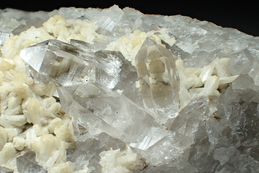 Quartz & Stilbite