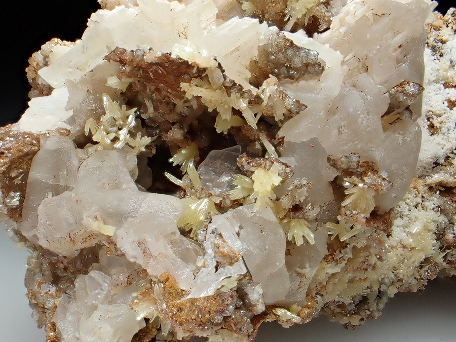 Mimetite & Cerussite