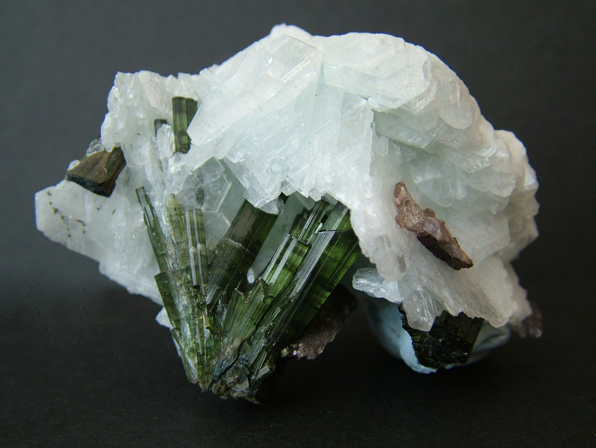 Elbaite With Cleavelandite