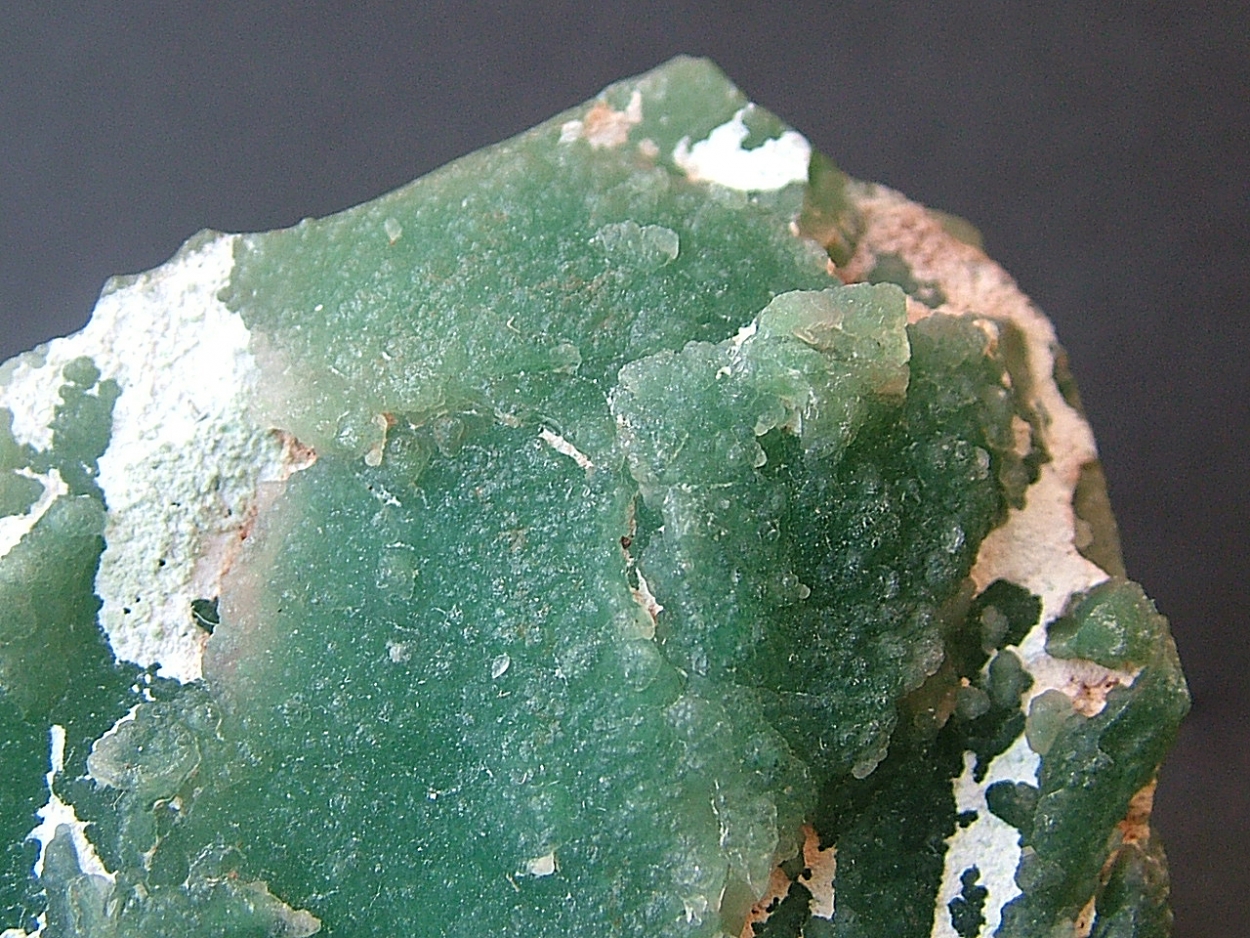 Chalcedony Var Chrome-Chalcedony