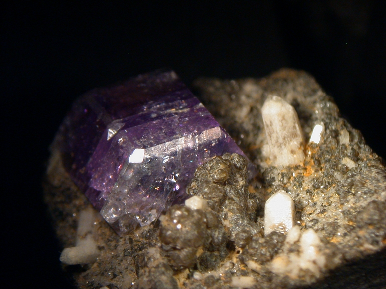 Fluorapatite