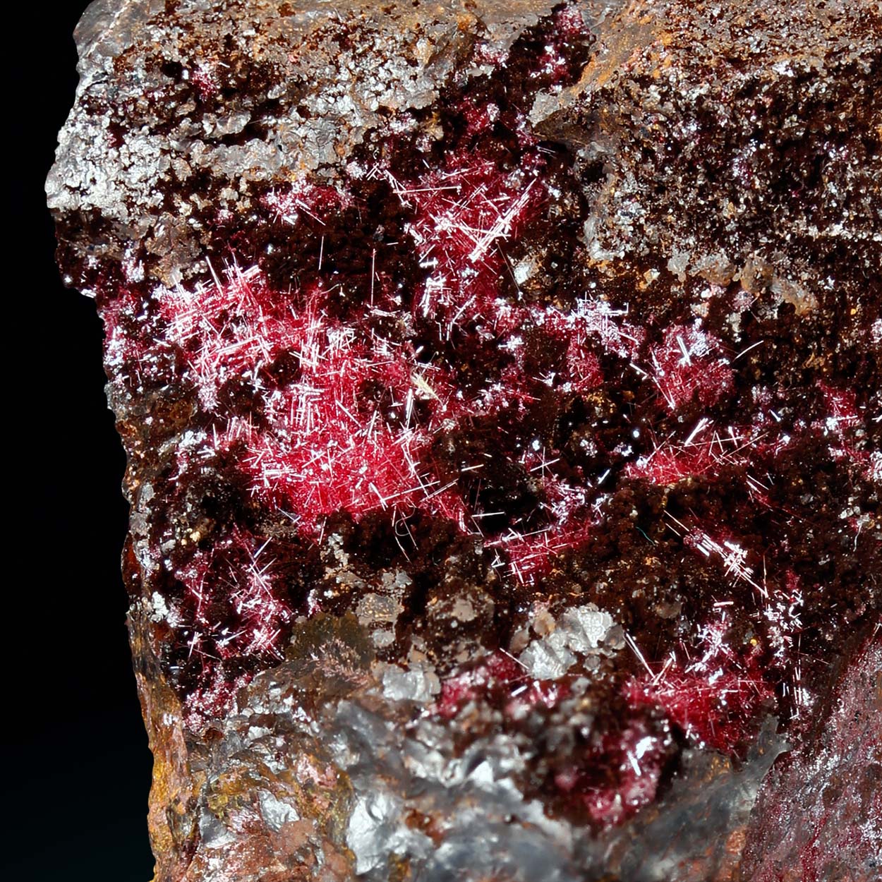 Cuprite Var Chalcotrichite