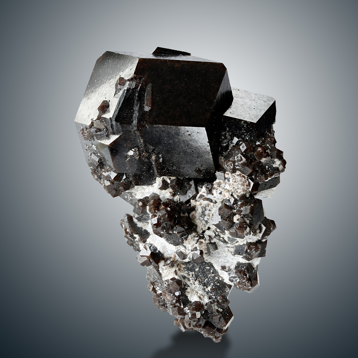 Garnet Var Melanite