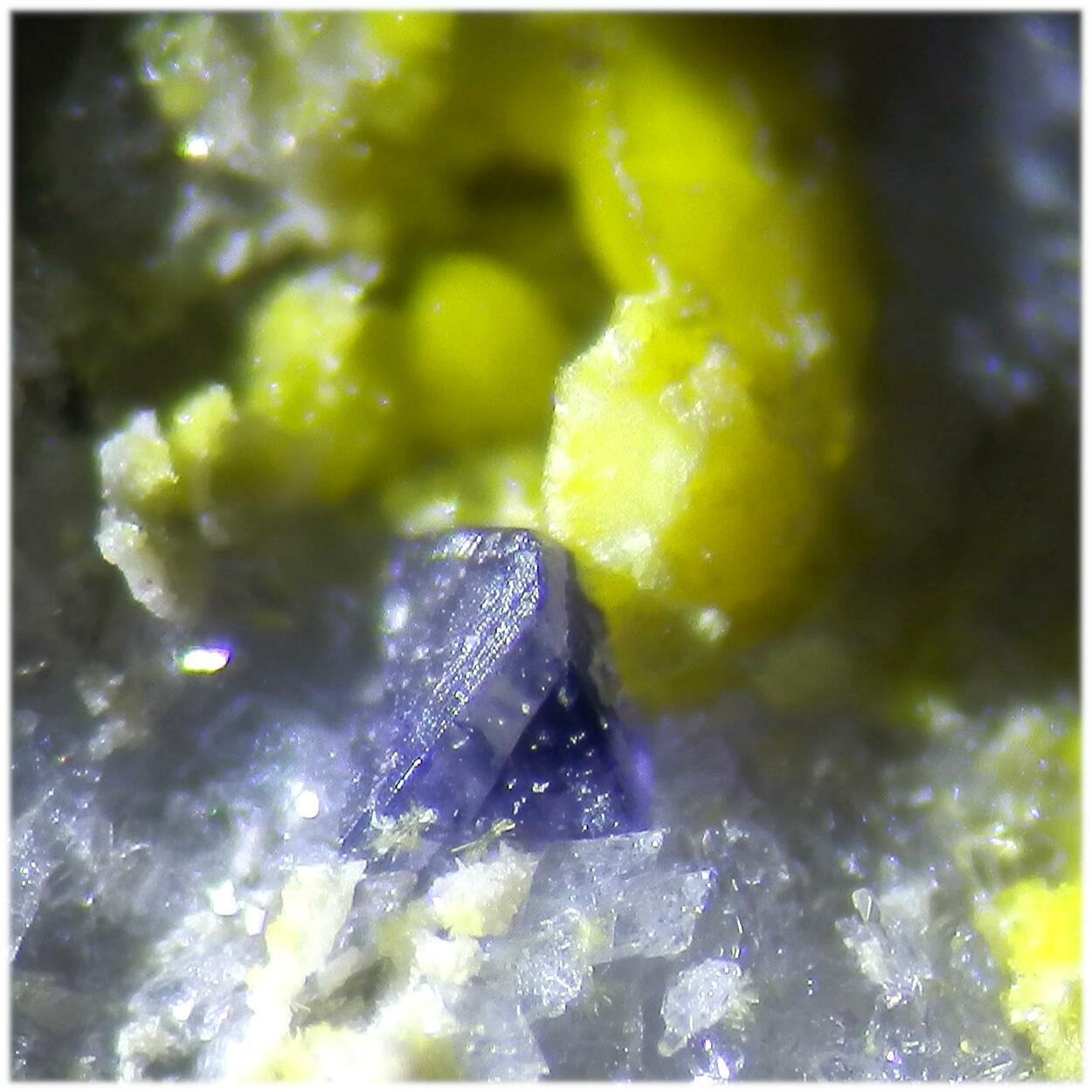Uranophane-β & Fluorite