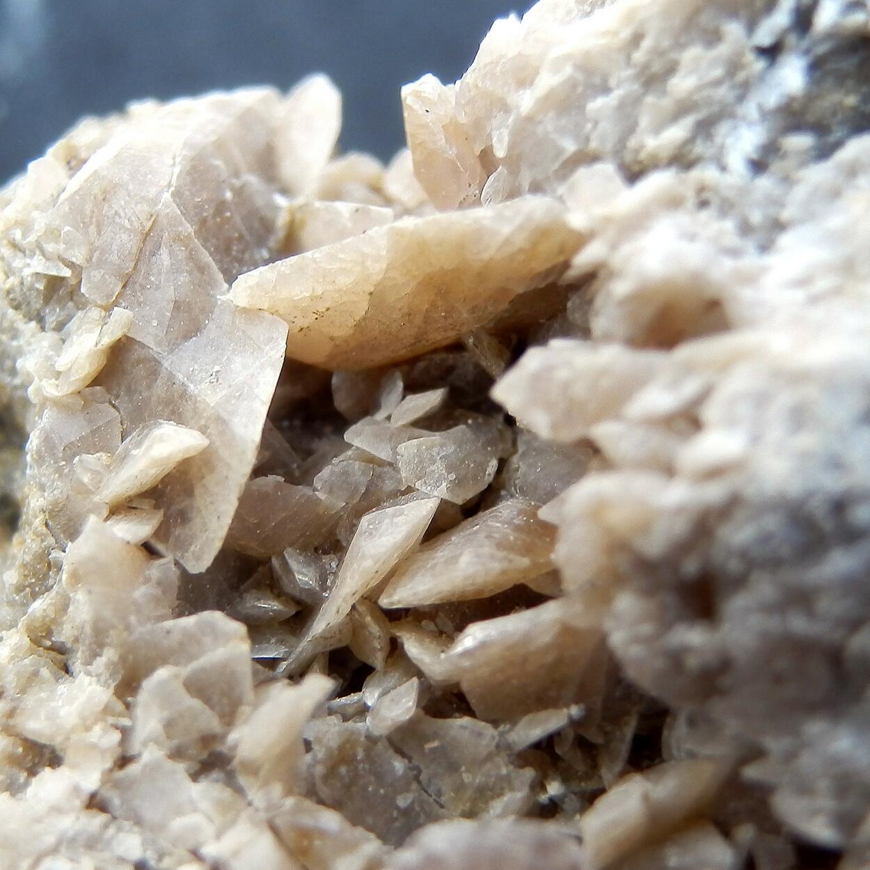 Axinite