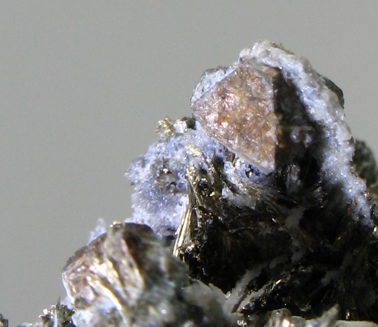 Millerite & Siegenite