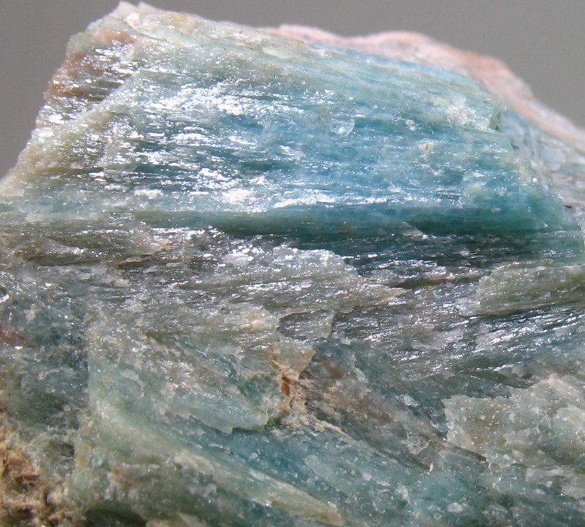 Johannsenite