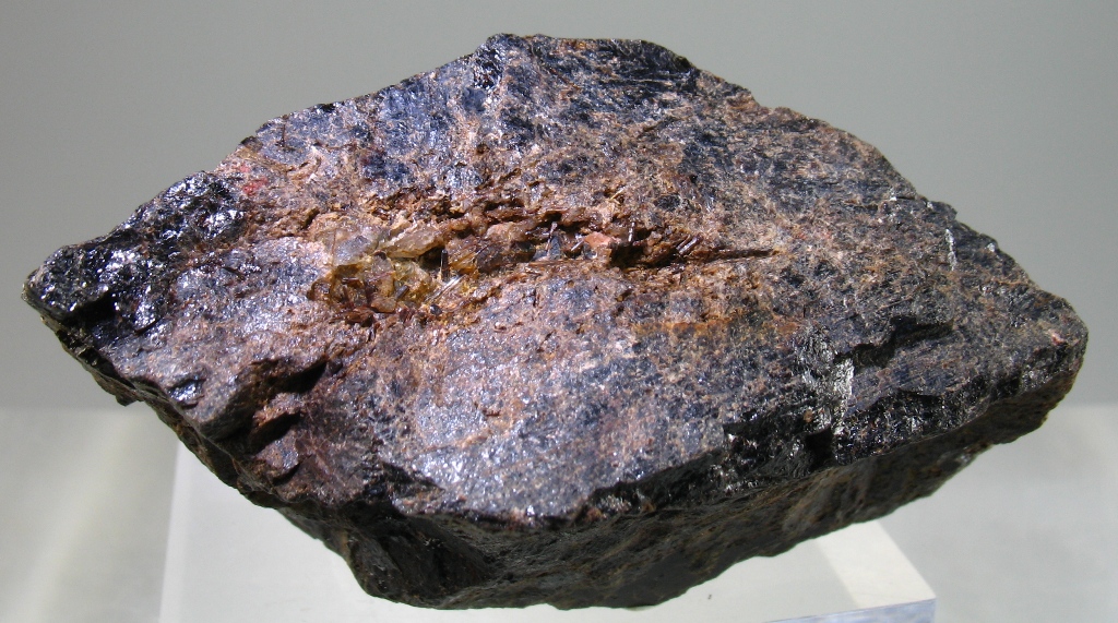Yttrian Titanite