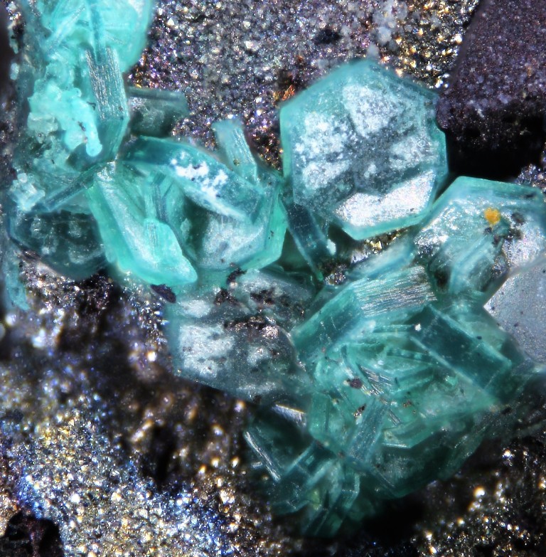 Fluocerite-(Ce)
