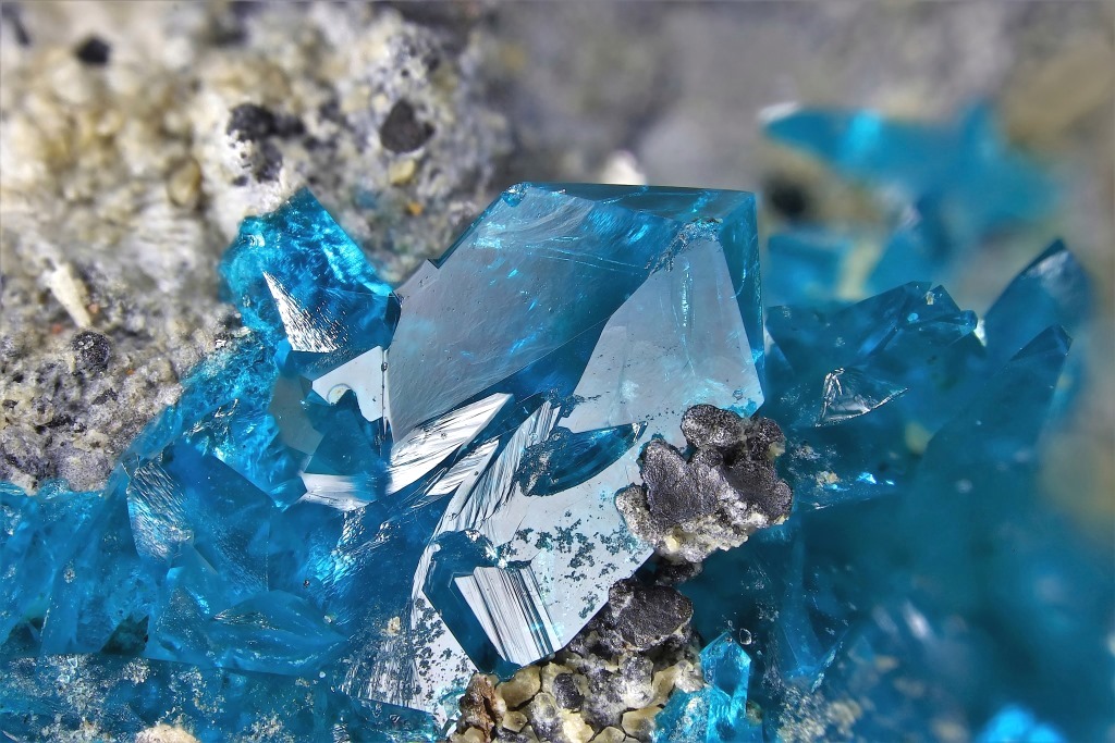 Veszelyite