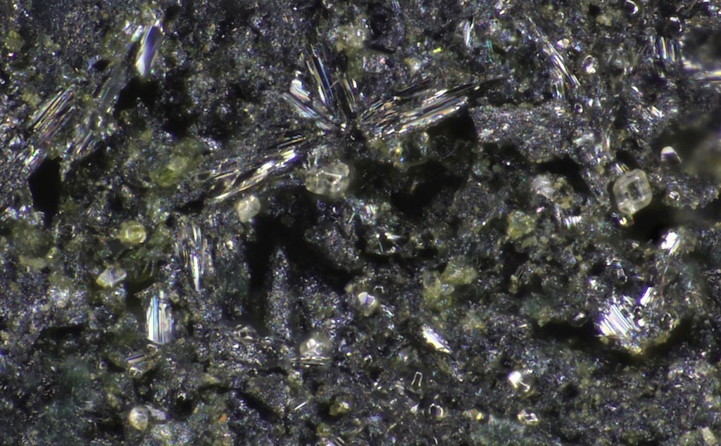 Howardevansite