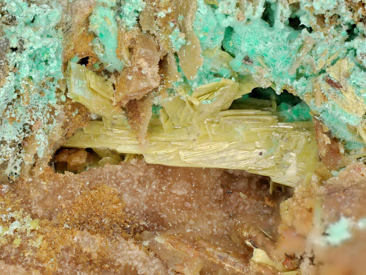 Walpurgite & Atelestite