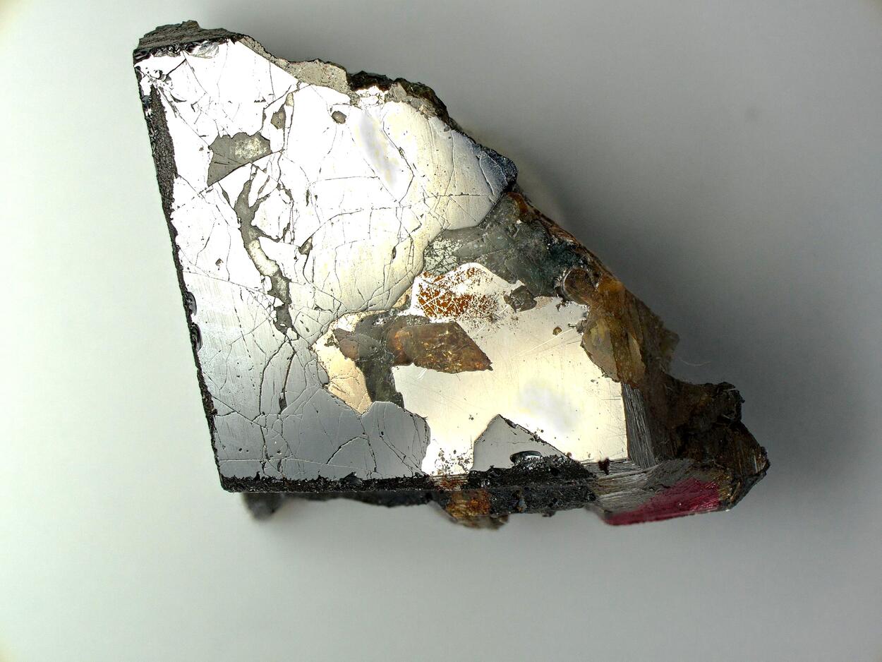 Farringtonite With PMG Pallasite Meteorite