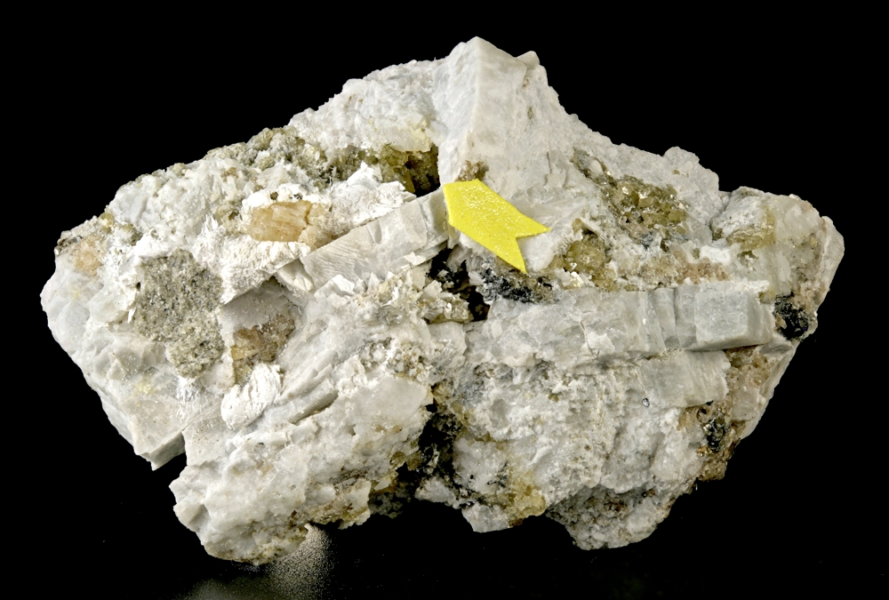 Adamsite-(Y) & Rémondite-(Ce)