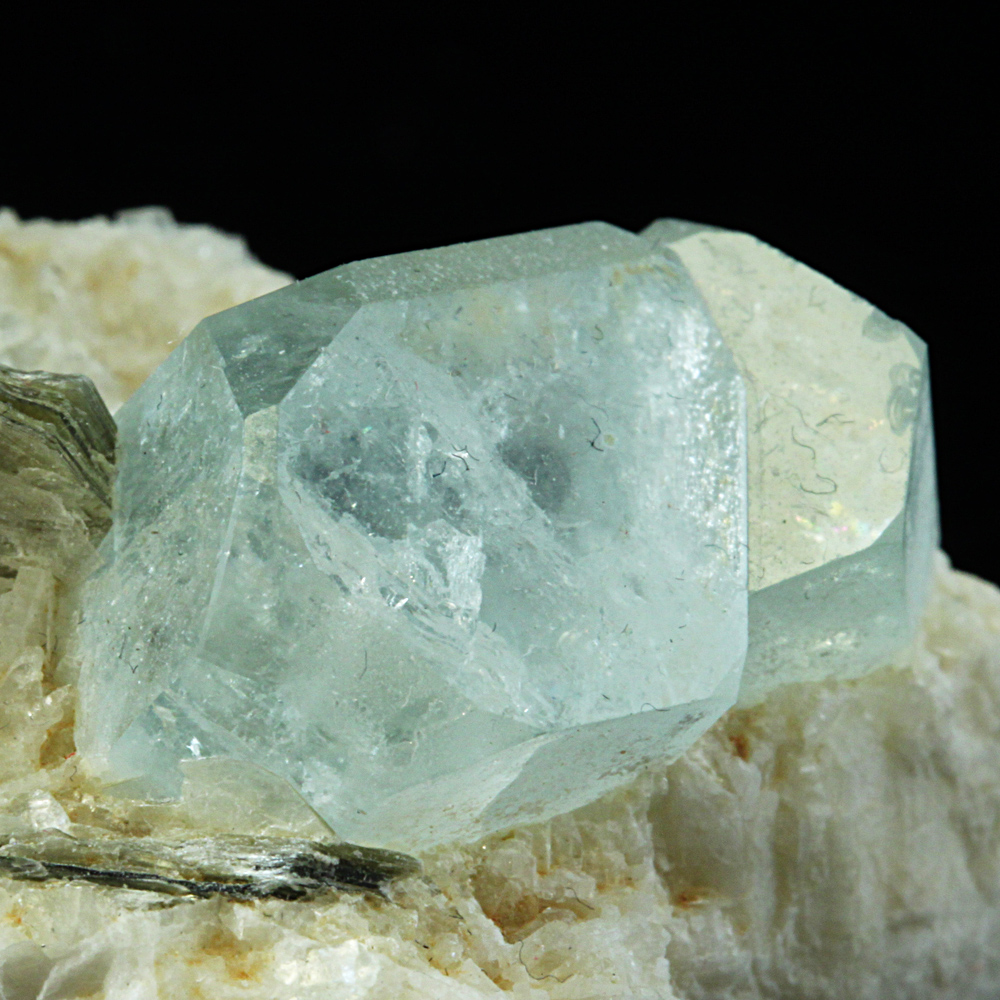 Beryl Var Aquamarine