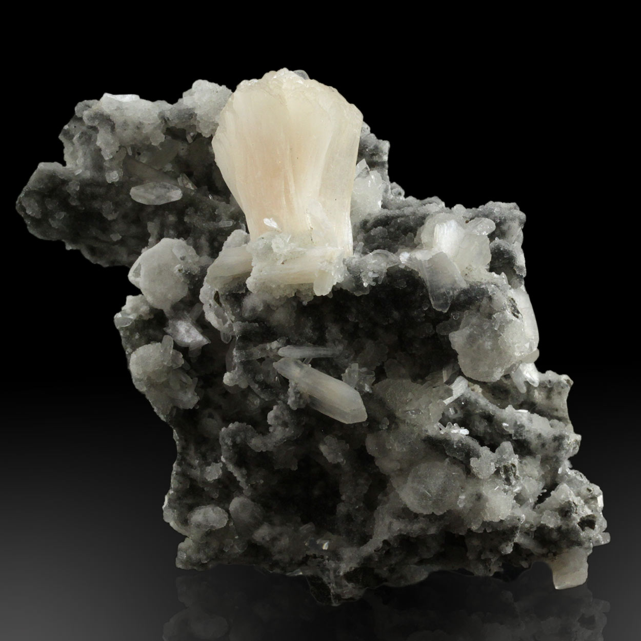 Stilbite & Chalcedony