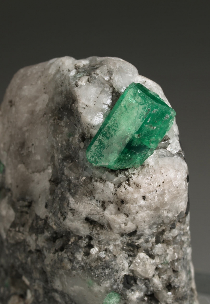 Beryl Var Emerald