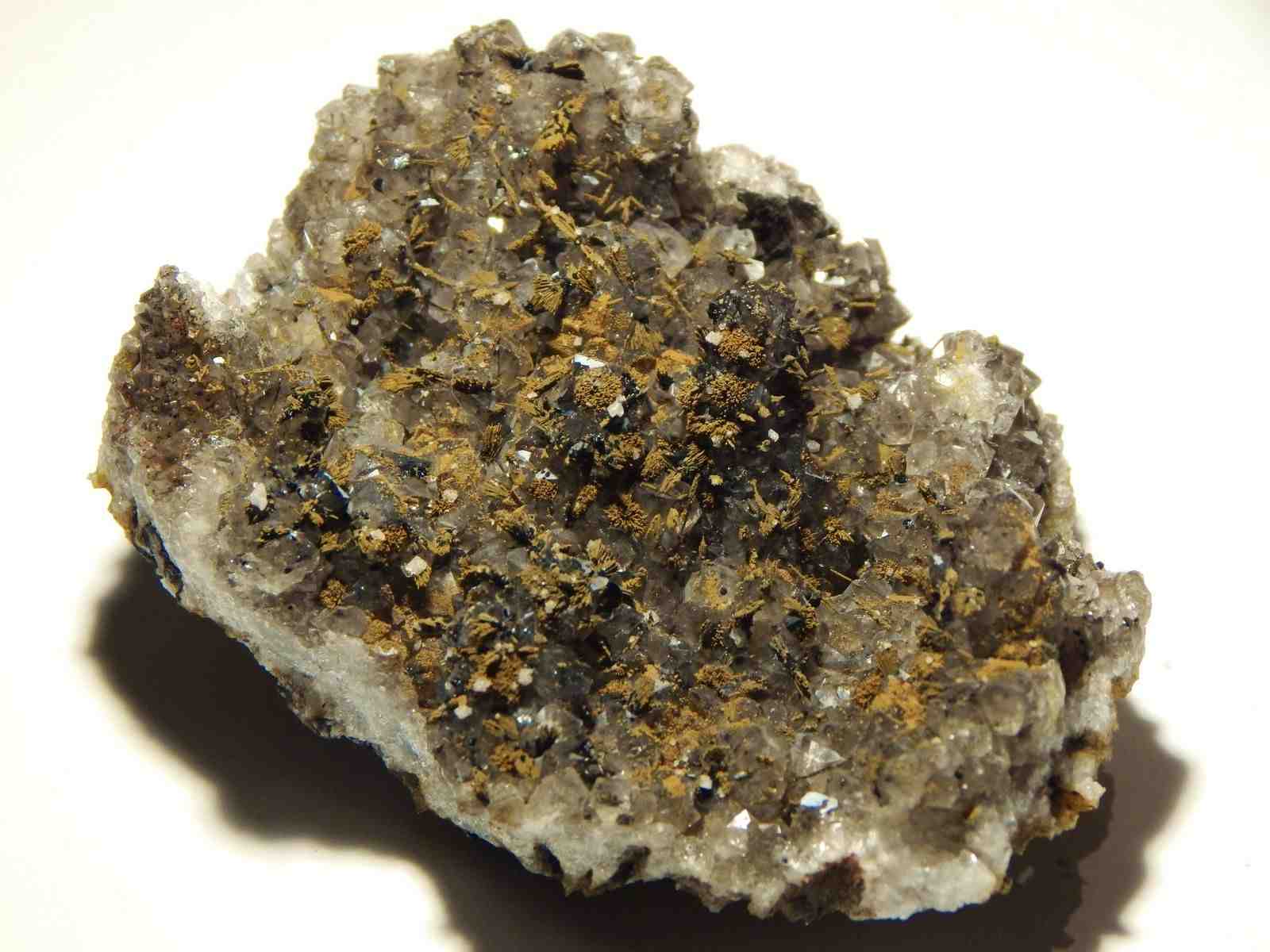 Chabazite Hematite Quartz & Goethite
