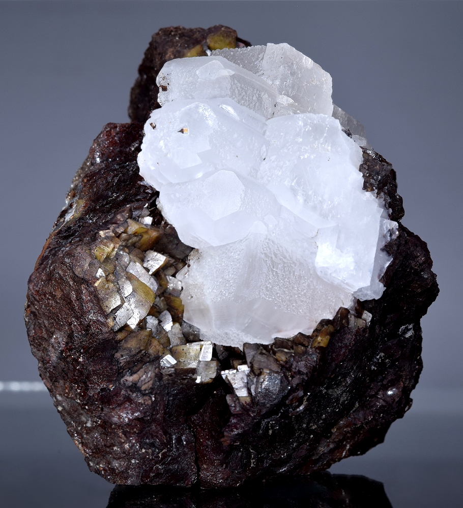 Calcite On Siderite