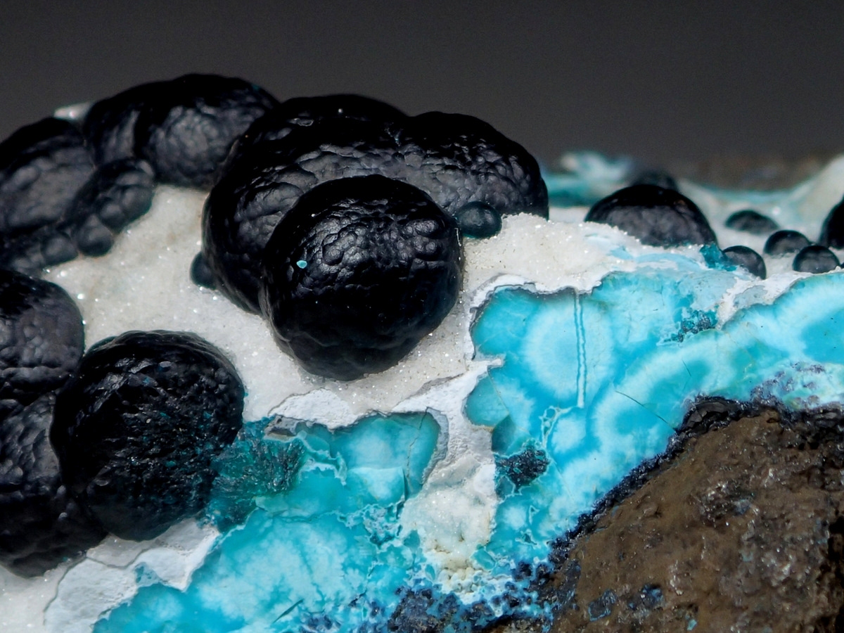 Pseudomalachite Chalcedony & Chrysocolla