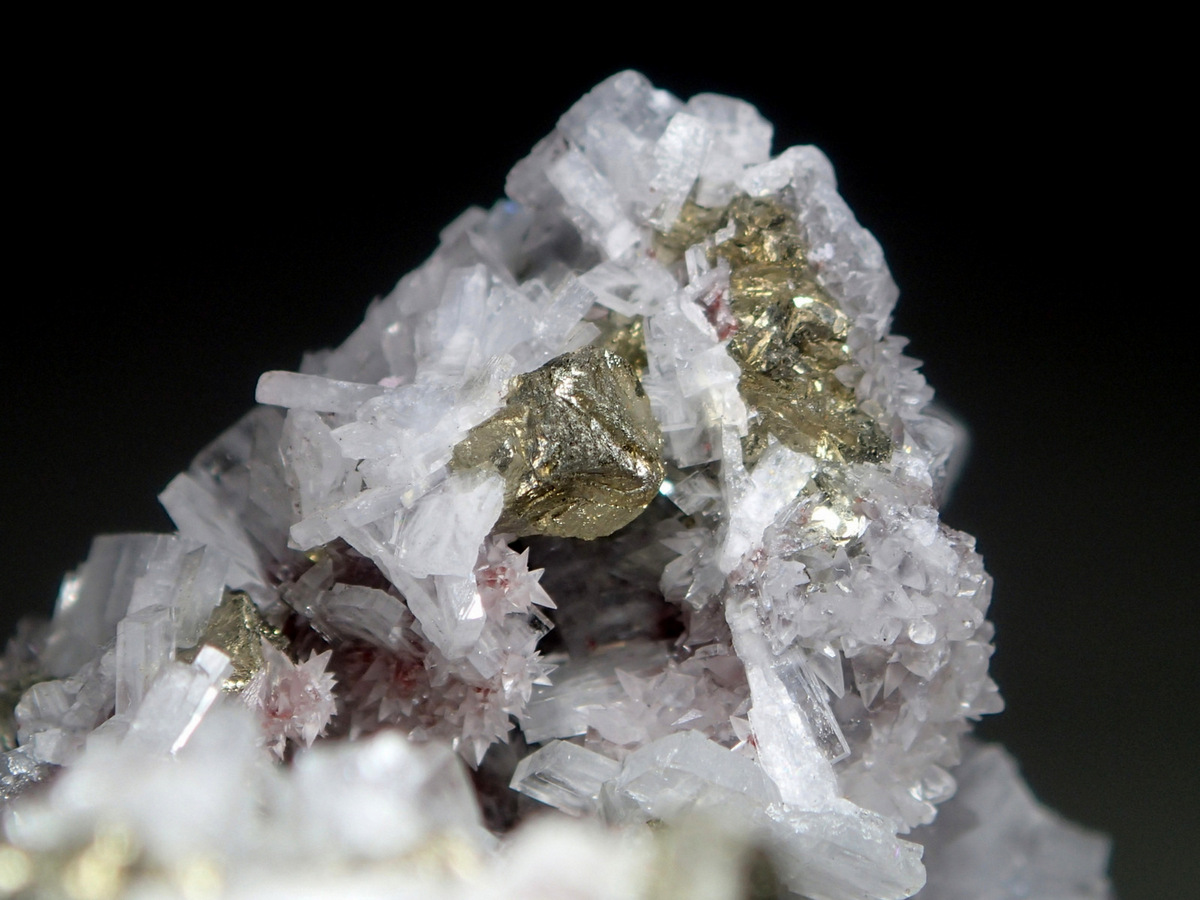 Calcite Baryte & Pyrite