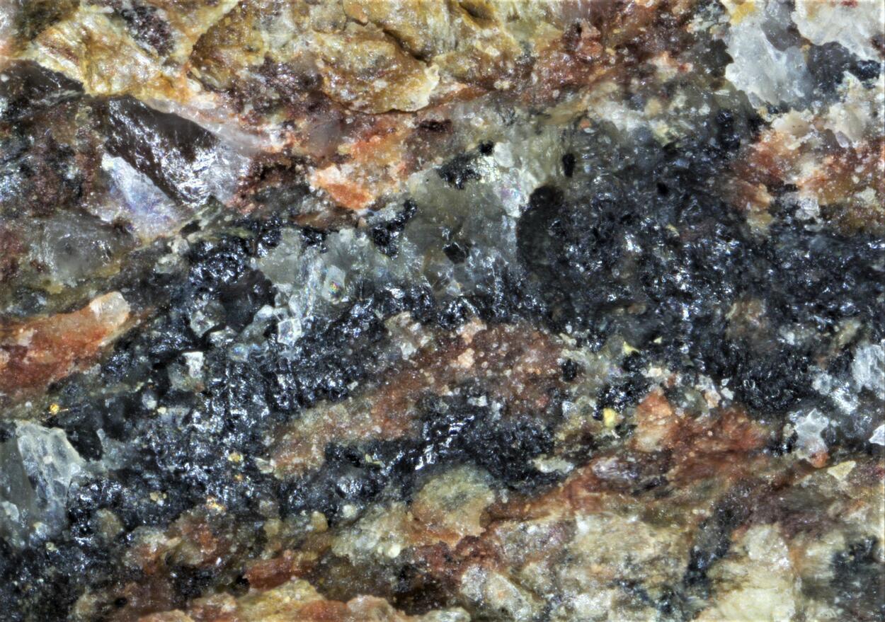 Uraninite Antozonite & Uranopilite