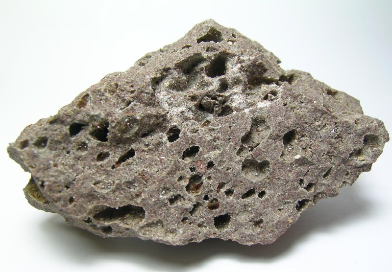 Armalcolite Pseudobrookite Enstatite & Tridymite