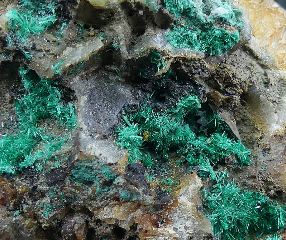 Brochantite