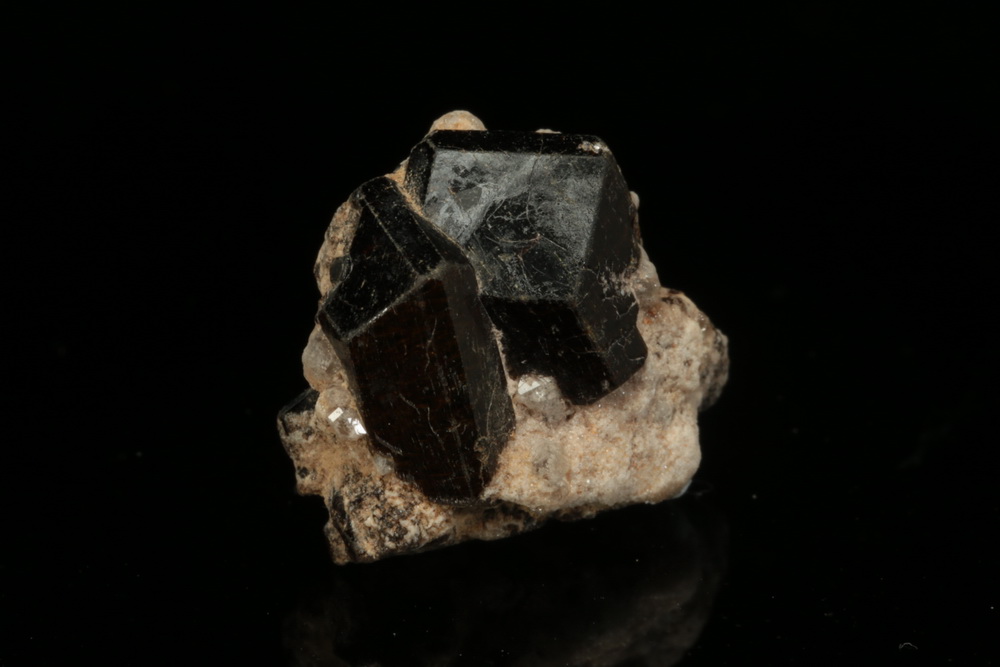 Tourmaline Var Buergerite