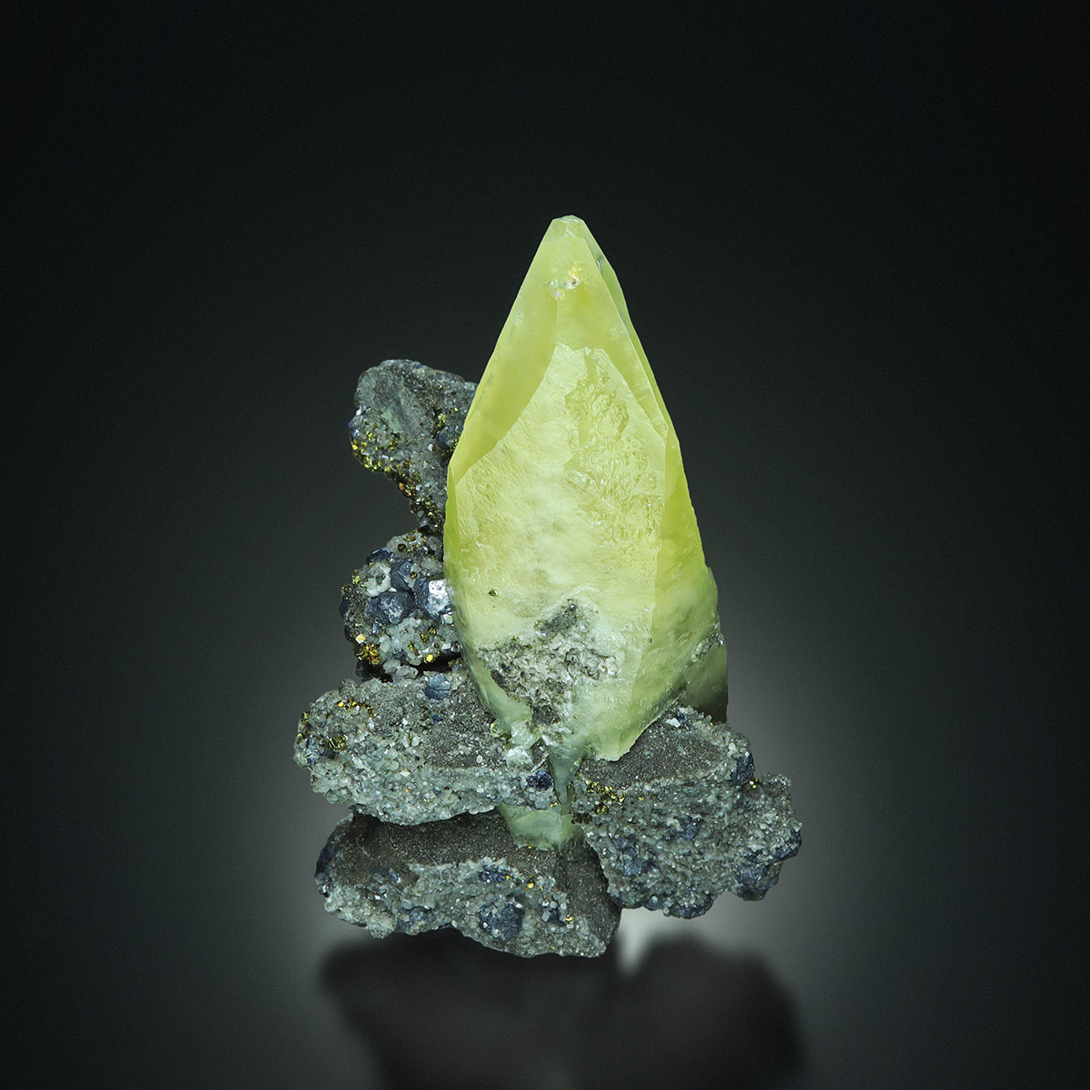 Calcite With Chalcopyrite Dolomite