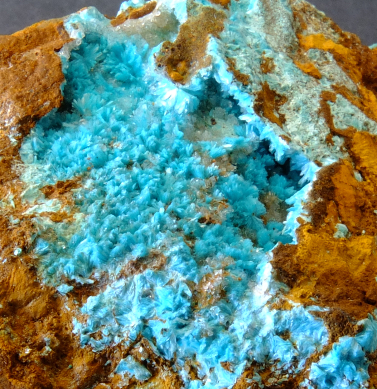 Aurichalcite