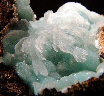 Hemimorphite & Calcite