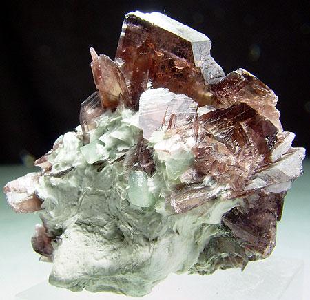 Axinite & Byssolite