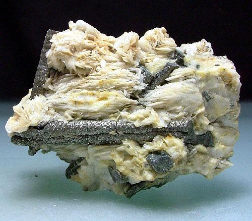 Baryte & Pyrite