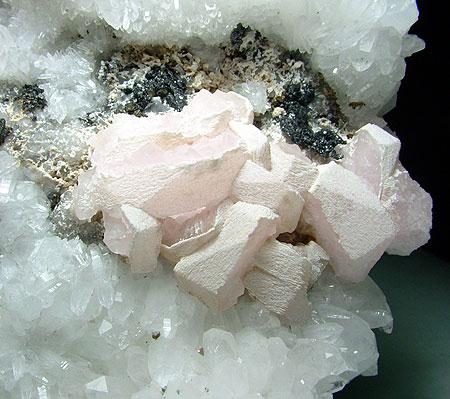 Manganoan Calcite Quartz & Galena