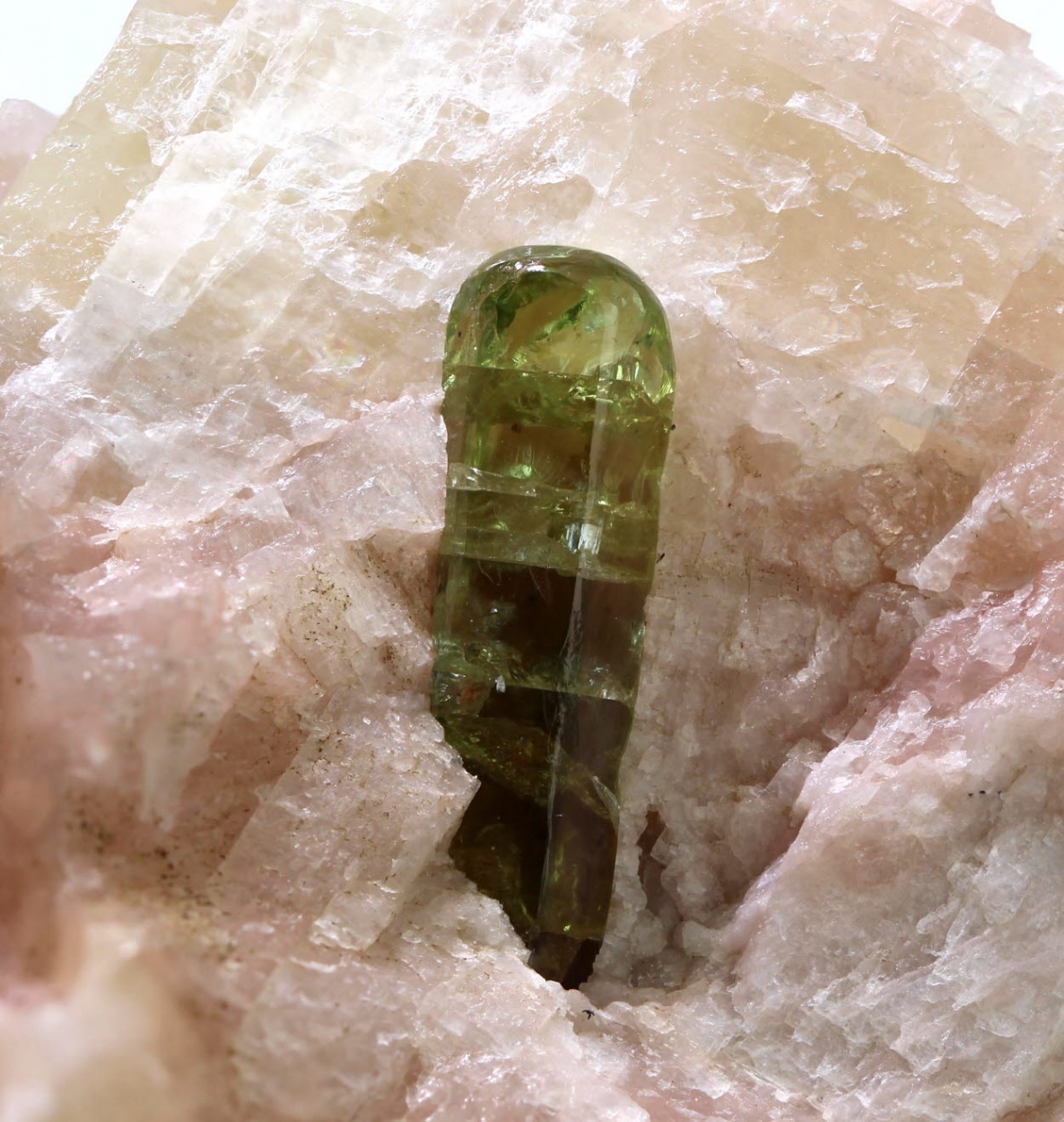 Apatite On Calcite