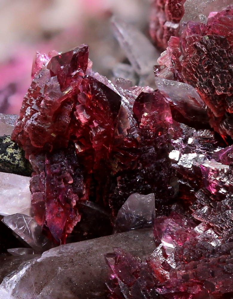 Talmessite - β-Roselite Series With Calcite