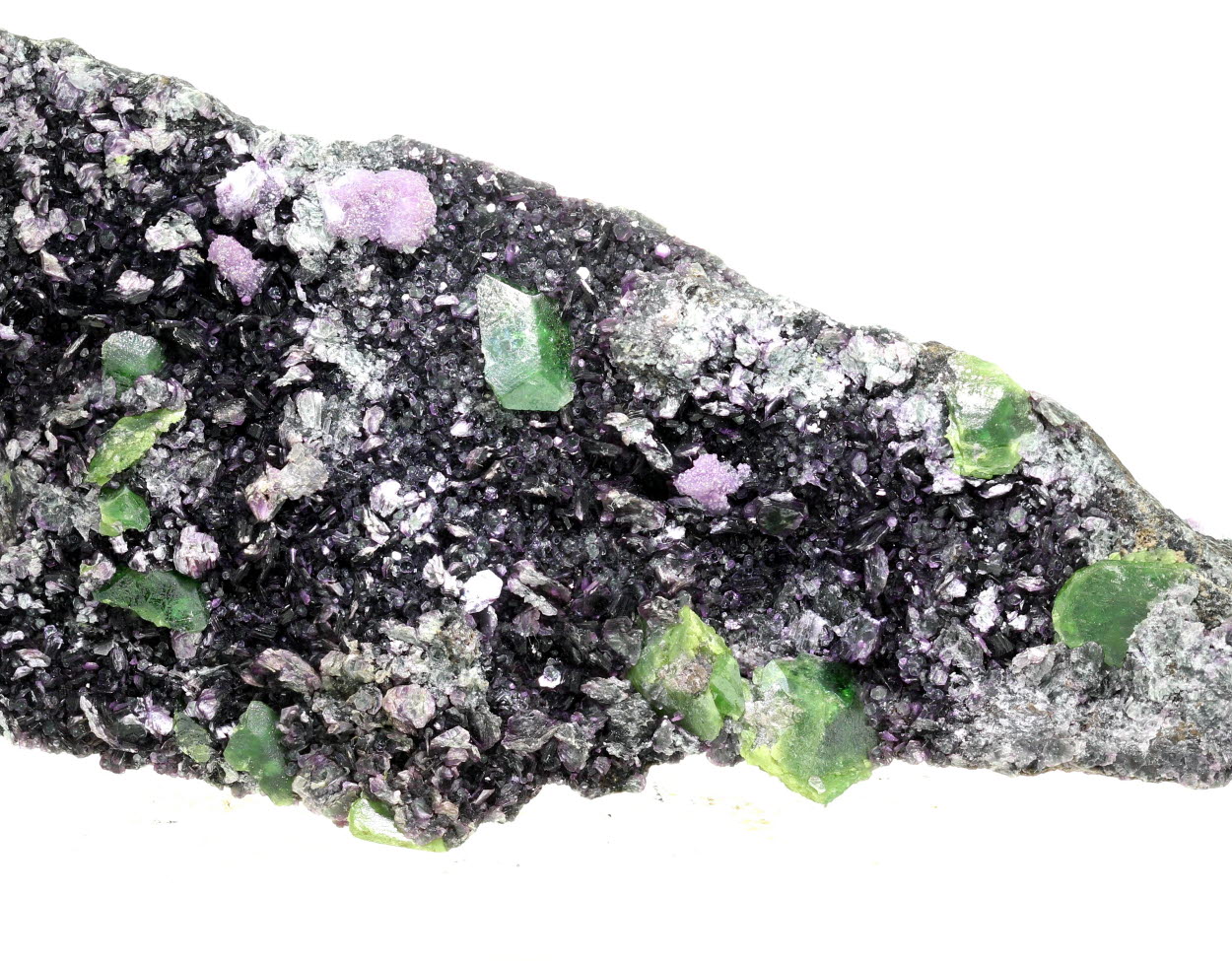 Chromian Titanite Amesite & Chamosite On Stichtite