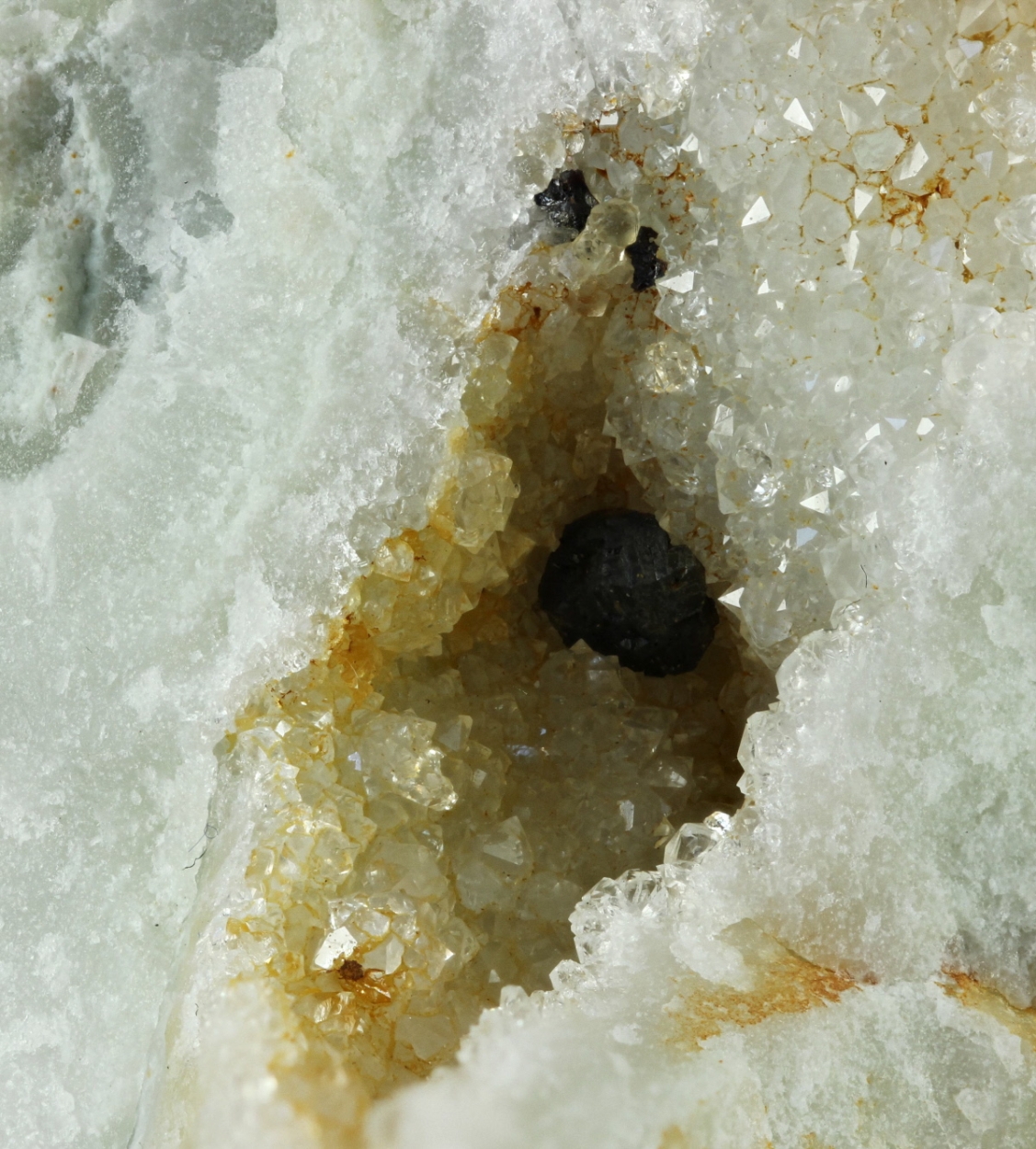 Sphalerite On Quartz