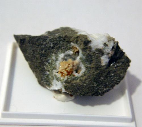 Gismondine & Calcite